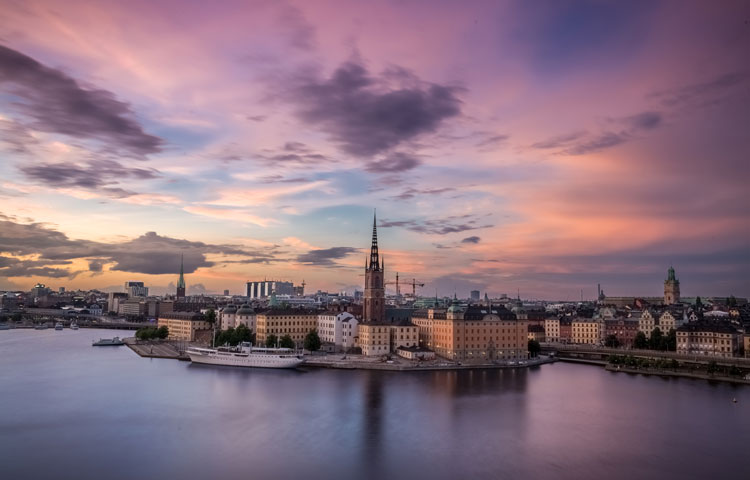 Hero-image-EMEA-offices-stockholm-small-750x480